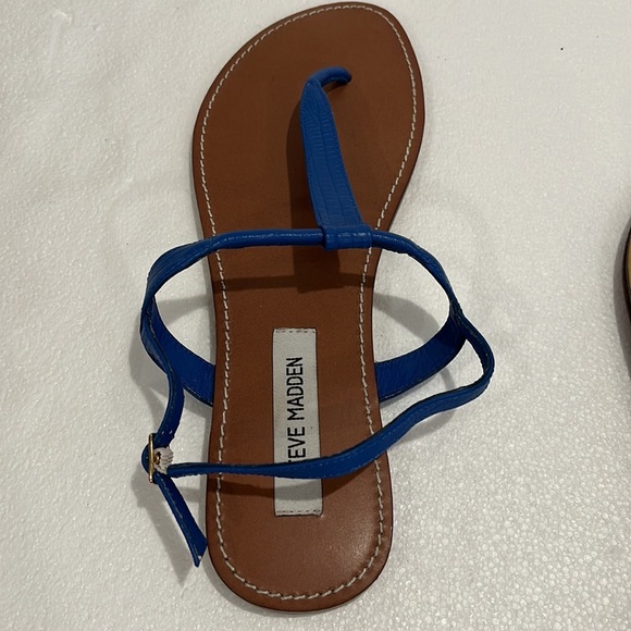 EUC STEVE MADDEN FLAT SANDALS, SZ 9.5, BLUE 100% LEATHER - Picture 6 of 8